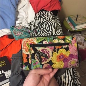 Vera bradley wristlet